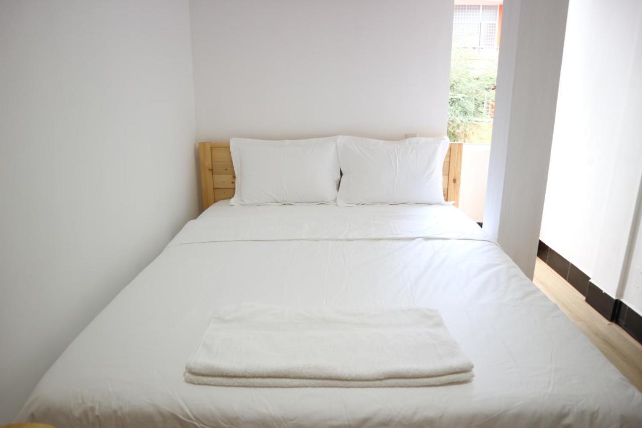 Loan Vo Hostel โฮจิมินห์ซิตี้ ภายนอก รูปภาพ